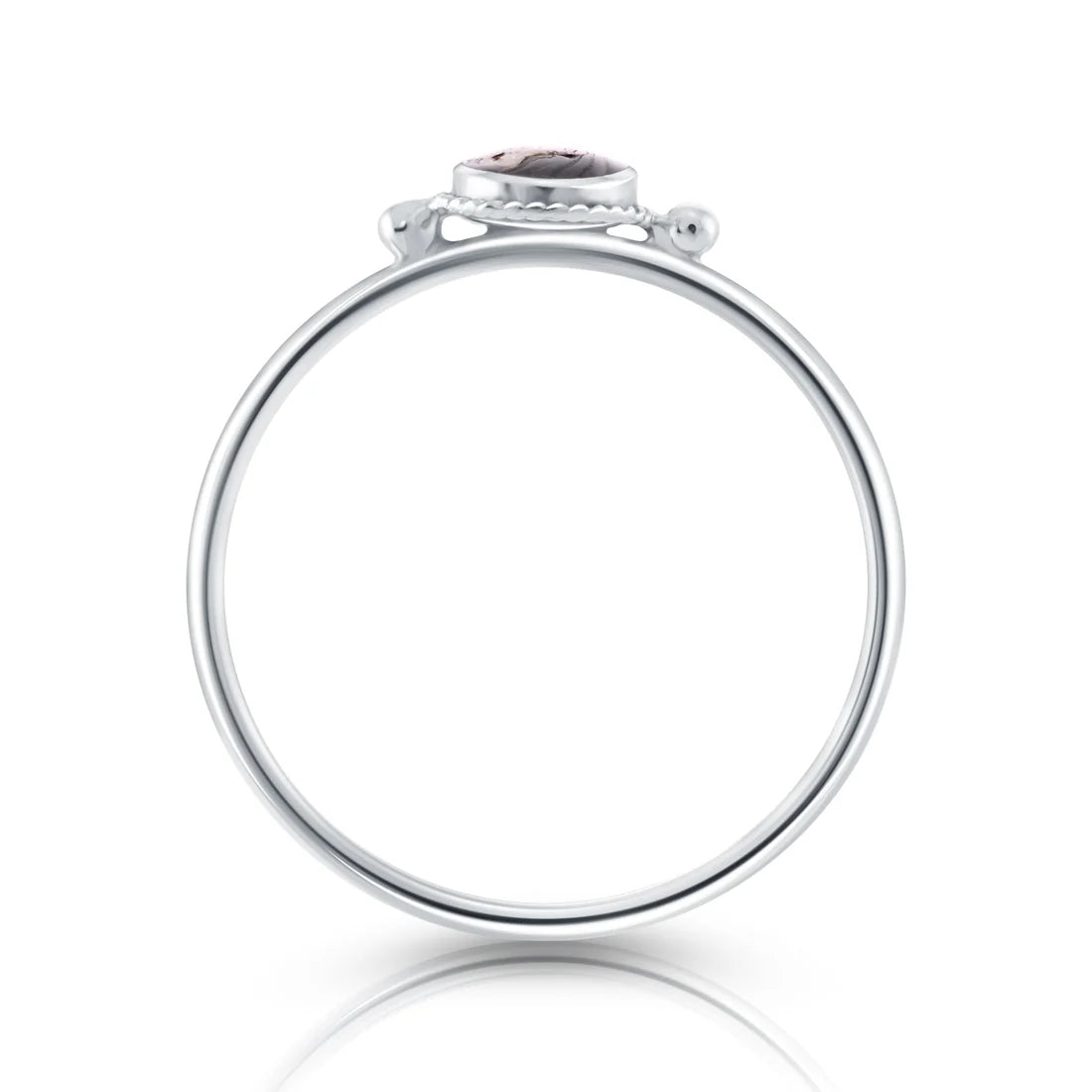 Kleiner Ring aus Sterlingsilber mit einem wunderschönen, runden, mehrfach reflektierenden Abalone (Perlmutt) Cabochon RI-10123P-50