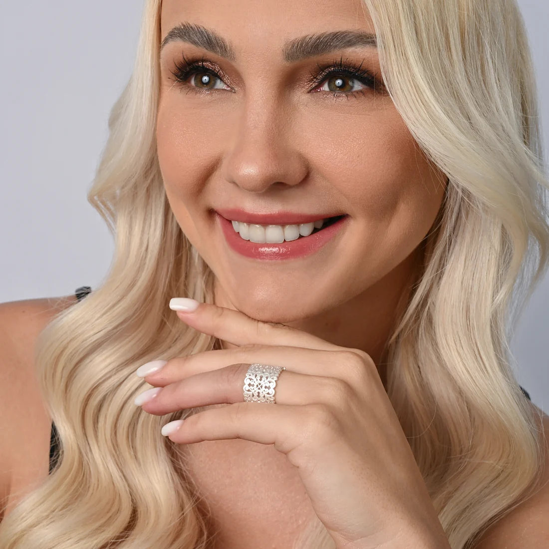 Ring aus Sterlingsilber mit satiniertem Finish und modernem Wasserzeichen 20-1066-52