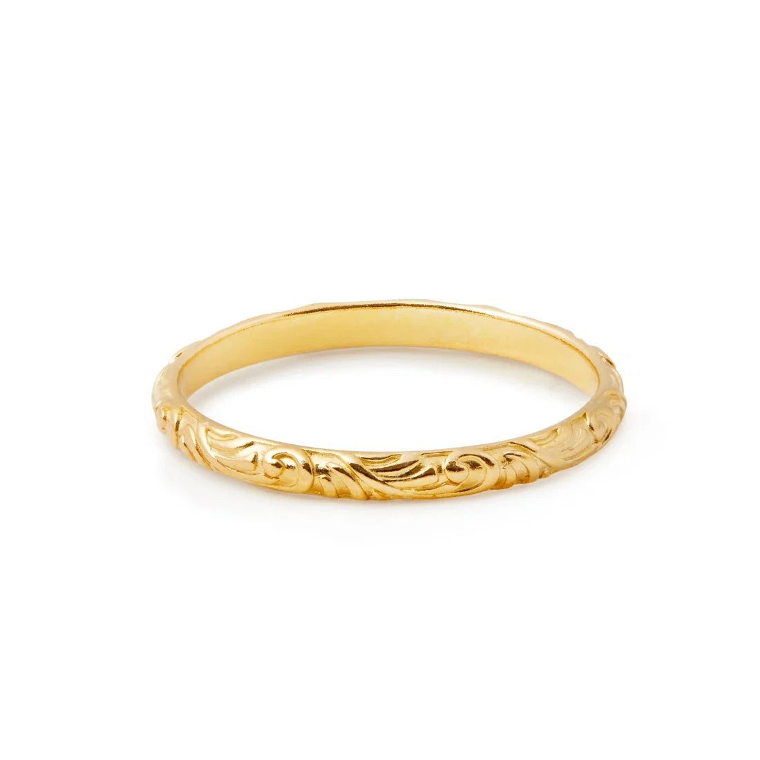Ring aus vergoldetem Sterlingsilber im Ethno-Stil, der aus kleinen Gravuren besteht RI-10030GP-48