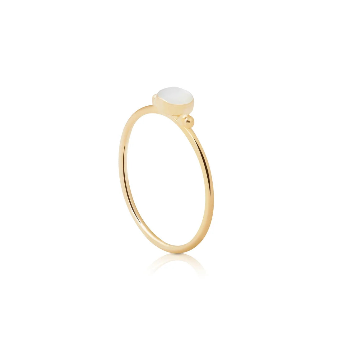 Ring aus vergoldetem Sterlingsilber mit weißem Perlmutt RI-10023GP