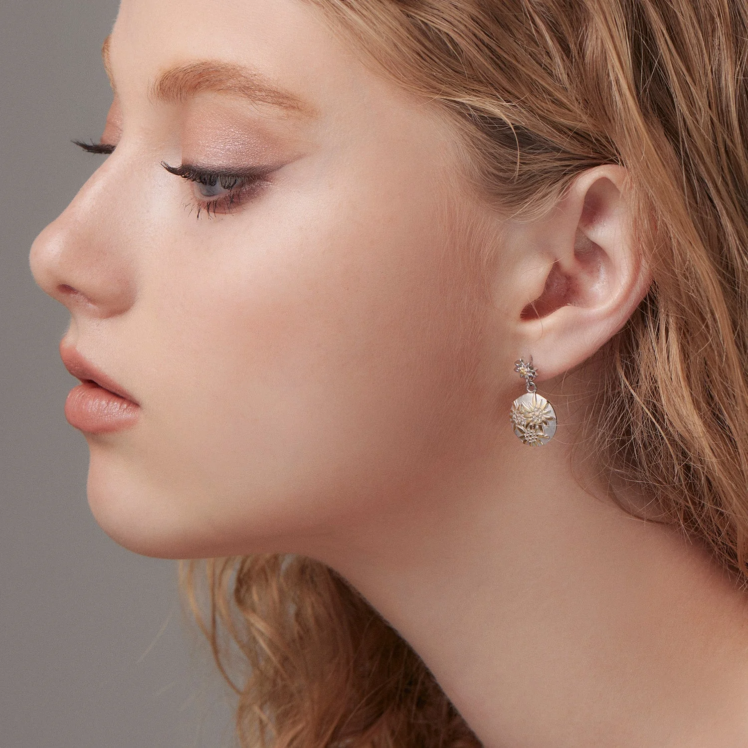 Set aus Halskette und Ohrringen aus Bicolor Sterlingsilber mit Edelweiss Motiv S-7003