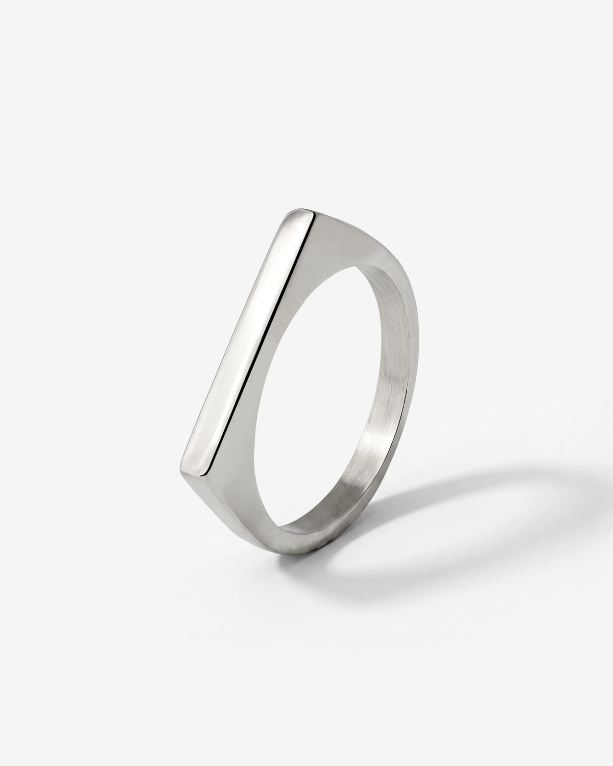 LUAMAYA Slim Edge Ring