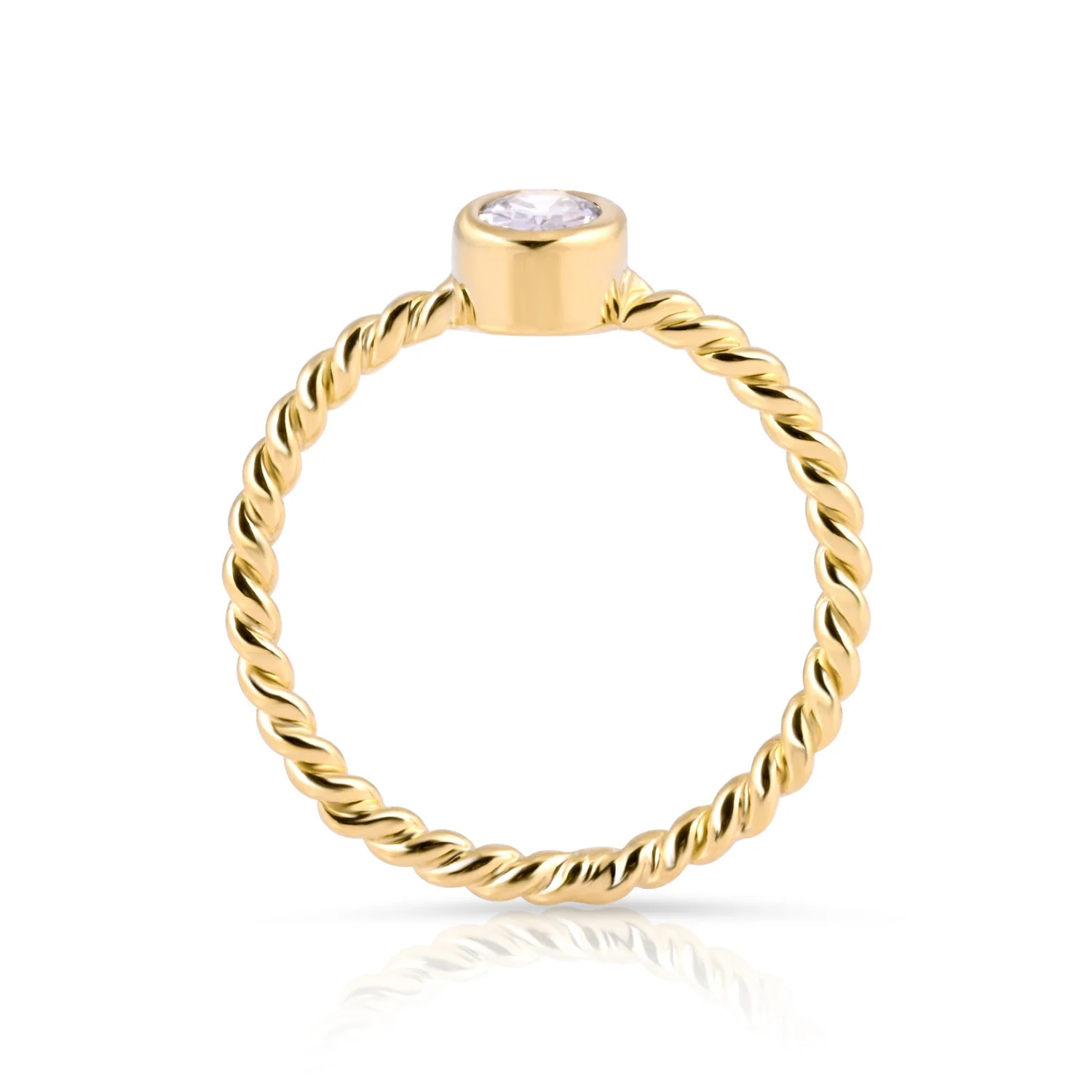 Ring aus Sterlingsilber Gelbgold plattiert im Twisted Mesh Stil mit einem wunderschönen ovalen Zirkonia 4x6 mm RI-10101GP-48