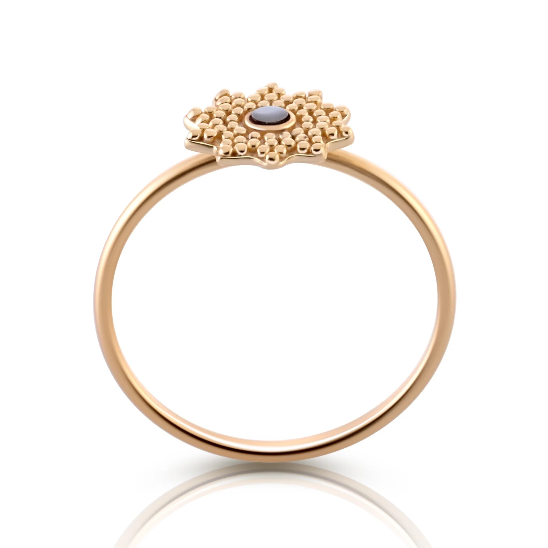Ring aus Sterlingsilber und Gelbgold im Ethno-Stil, Sternform mit kleiner runder Perlmuttplatte Cabochon in der Mitte RI-10093GP-48