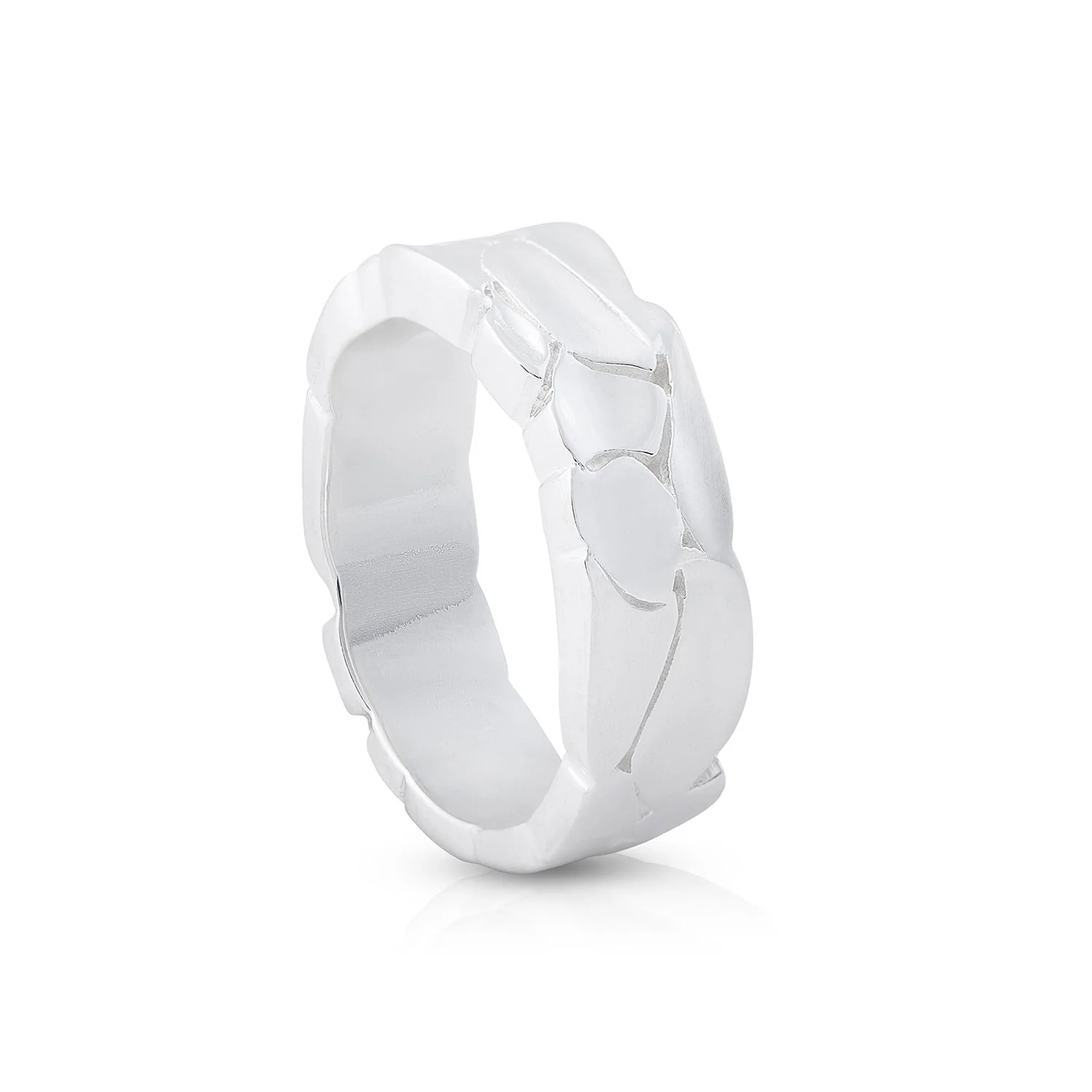 Ring aus Sterlingsilber, der aus einer Vielzahl von Formen mit mattem und glänzendem Finish zusammengesetzt ist 20-1016