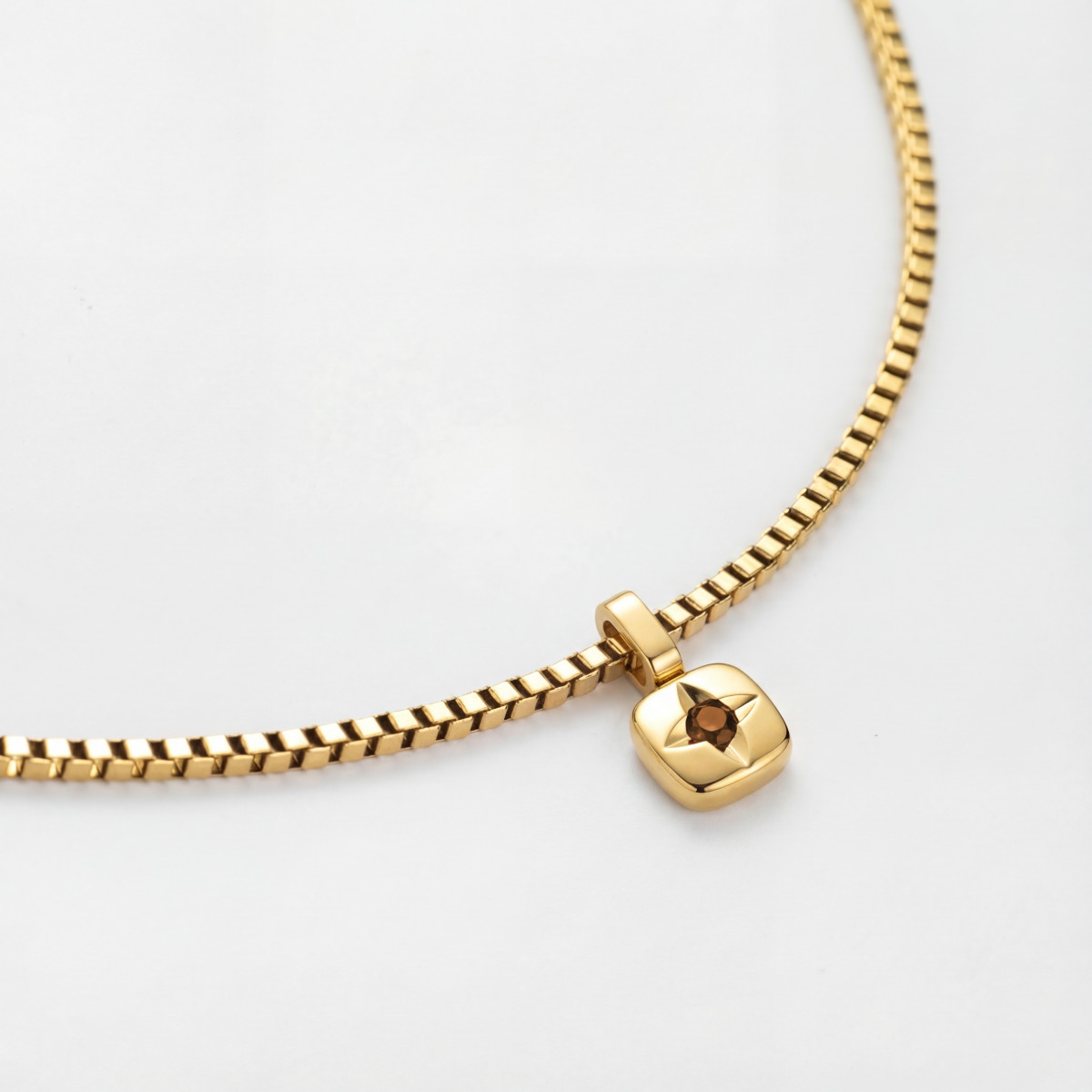November Pendant Gold PH-JE-2558