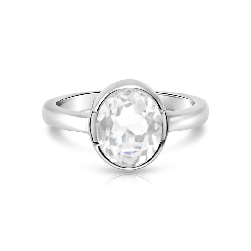 Ring aus rhodiniertem Sterlingsilber mit facettiertem ovalem Bergkristall SR-720