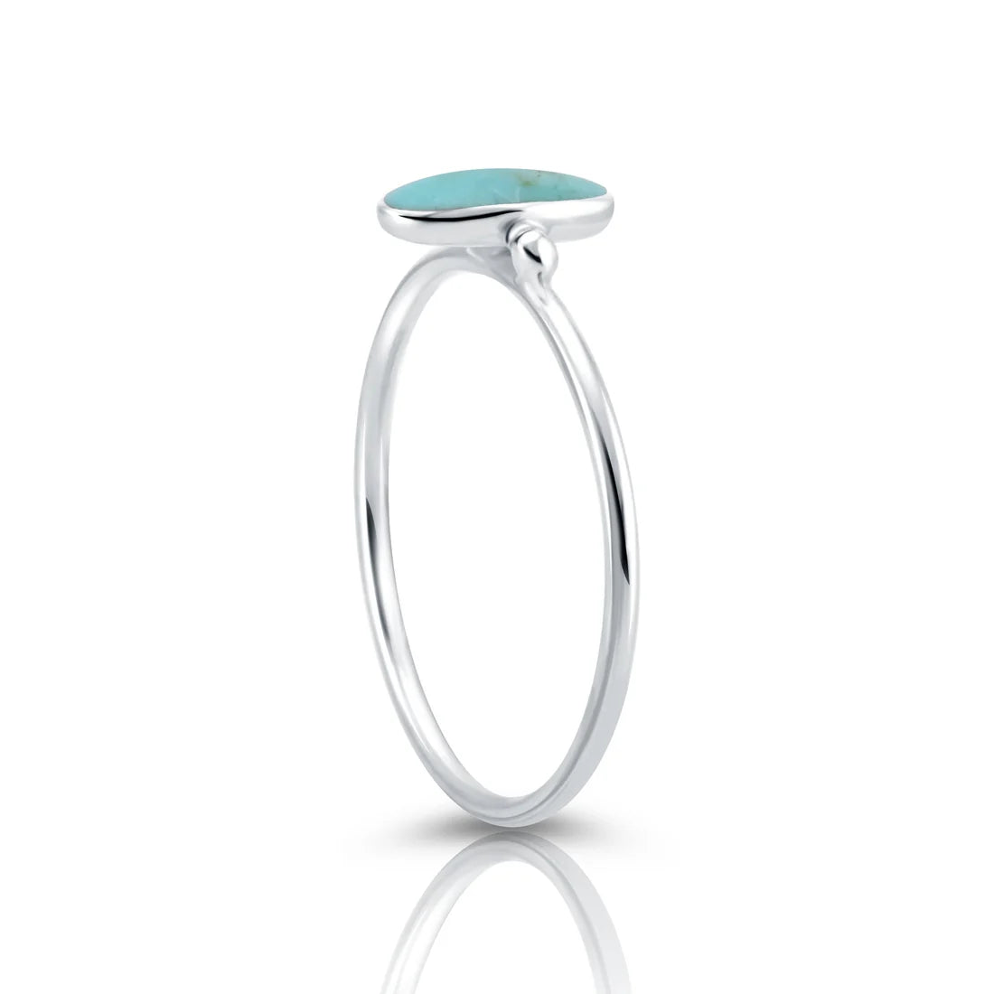 Kleiner Ring aus Sterlingsilber mit vertikalem ovalem Türkis Cabochon RI-10111P