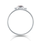 Kleiner Ring aus Sterlingsilber mit einem wunderschönen, runden, mehrfach reflektierenden Abalone (Perlmutt) Cabochon RI-10123P