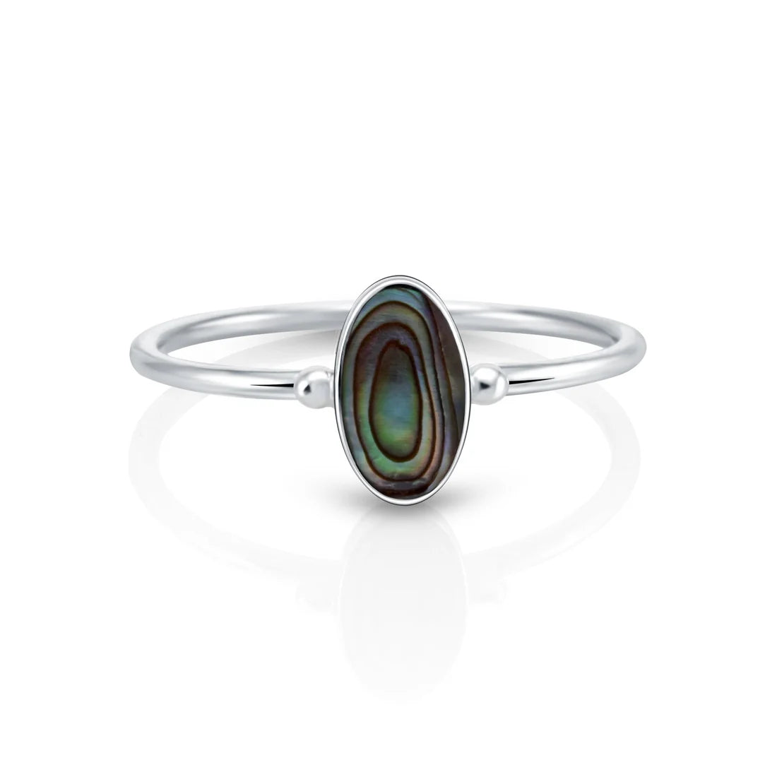 Kleiner Ring aus Sterlingsilber mit einem wunderschönen, vertikal ovalen, mehrfach reflektierenden Abalone (Perlmutt) Cabochon RI-10127P-50