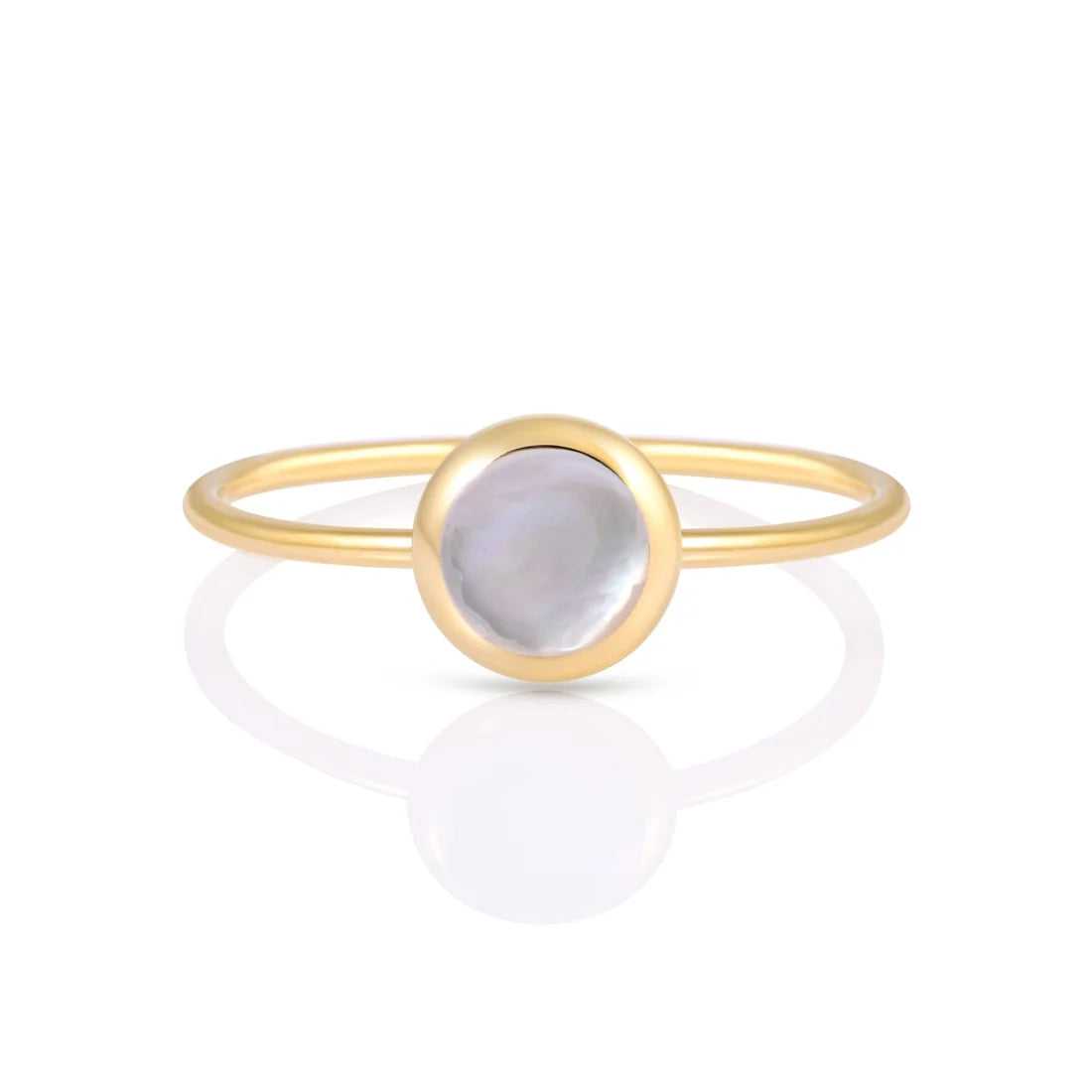 Kleiner Ring aus vergoldetem Sterling Silber mit einem wunderschönen runden Perlmutt RI-10085GP-48
