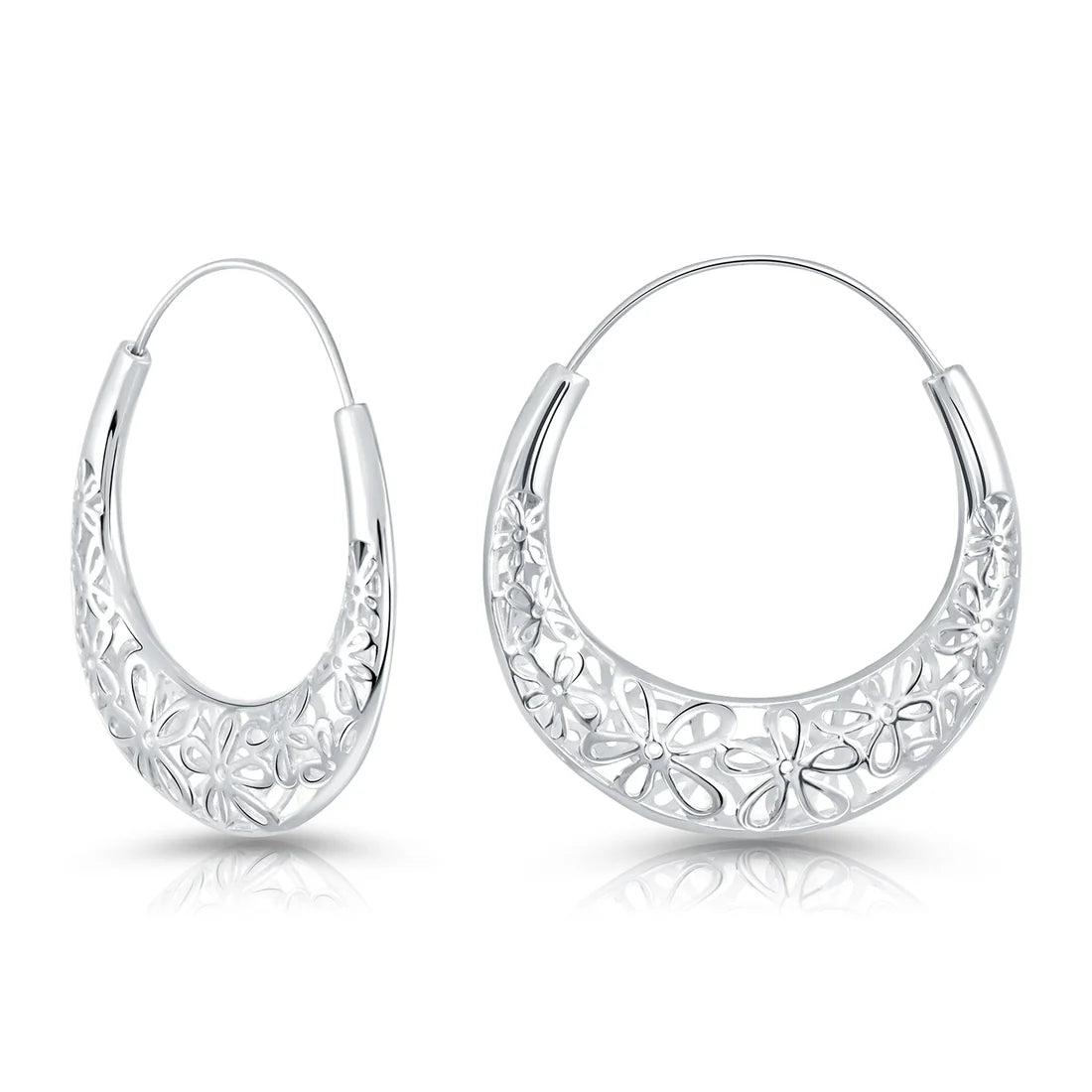 Ohrringe aus Sterlingsilber in gewölbter Kreolenform mit filigranen Blüten EA-102256A