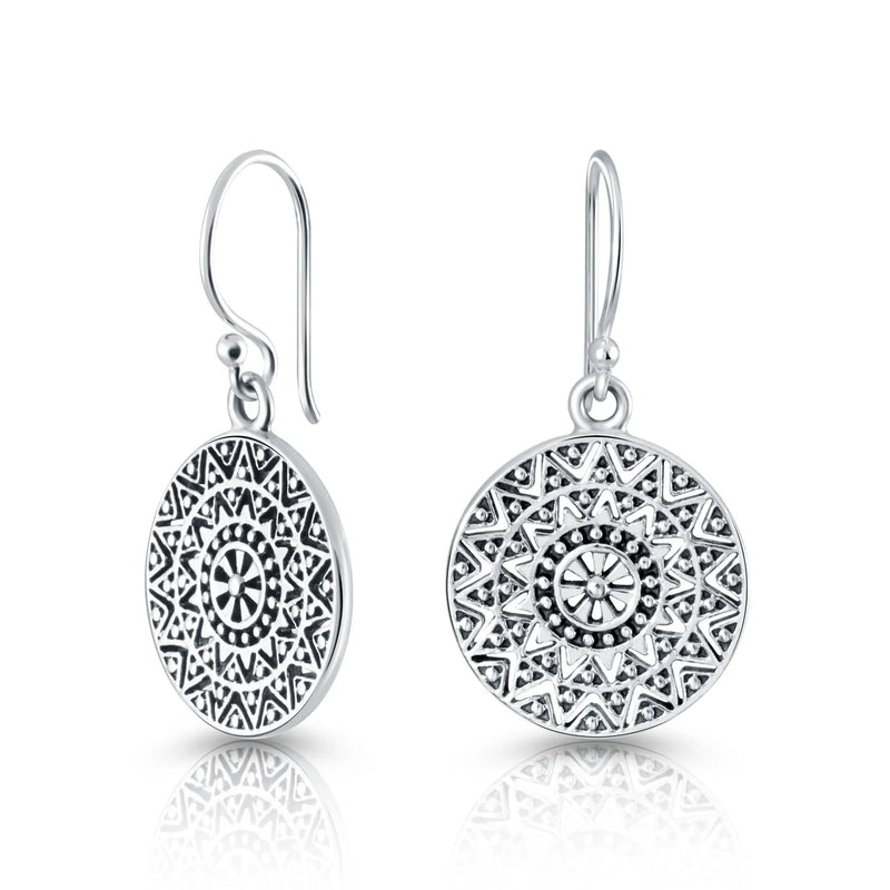 Hängende Ohrringe aus Sterlingsilber mit ethnischen Motiven EA-10055P