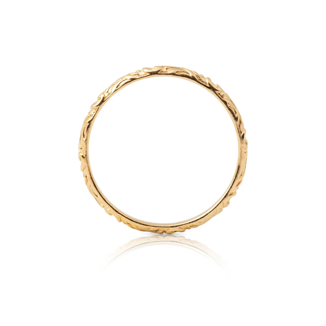 Ring aus vergoldetem Sterlingsilber im Ethno-Stil, der aus kleinen Gravuren besteht RI-10030GP-48