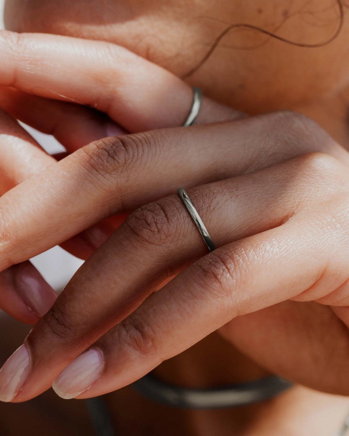 LUAMAYA Fine Line Ring Silber