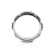 Ring aus Sterlingsilber mit Edelweiss auf flachem Profil, Satin-Finish und schwarzem Rhodium R-8001