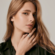 Ring aus Sterlingsilber mit Bicolor Edelweißen auf flachem Profil, Satin-Finish RG-8000