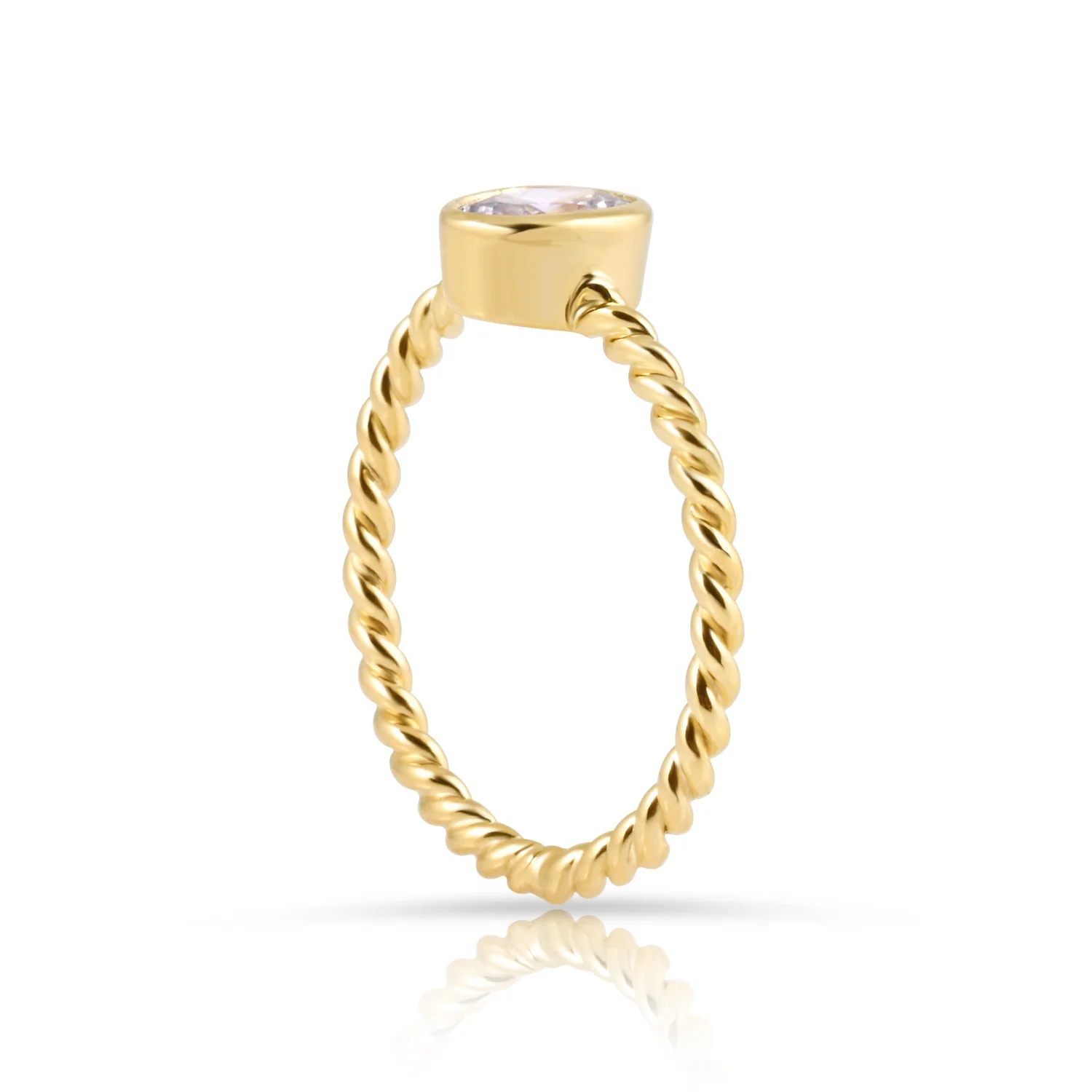 Ring aus Sterlingsilber Gelbgold plattiert im Twisted Mesh Stil mit einem wunderschönen ovalen Zirkonia 4x6 mm RI-10101GP-48