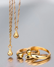 LUAMAYA Huggie Ring