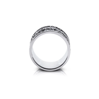 Ring aus Sterlingsilber mit glänzendem, oxidiertem Finish, das hübsche Muster erkennen lässt R-4345