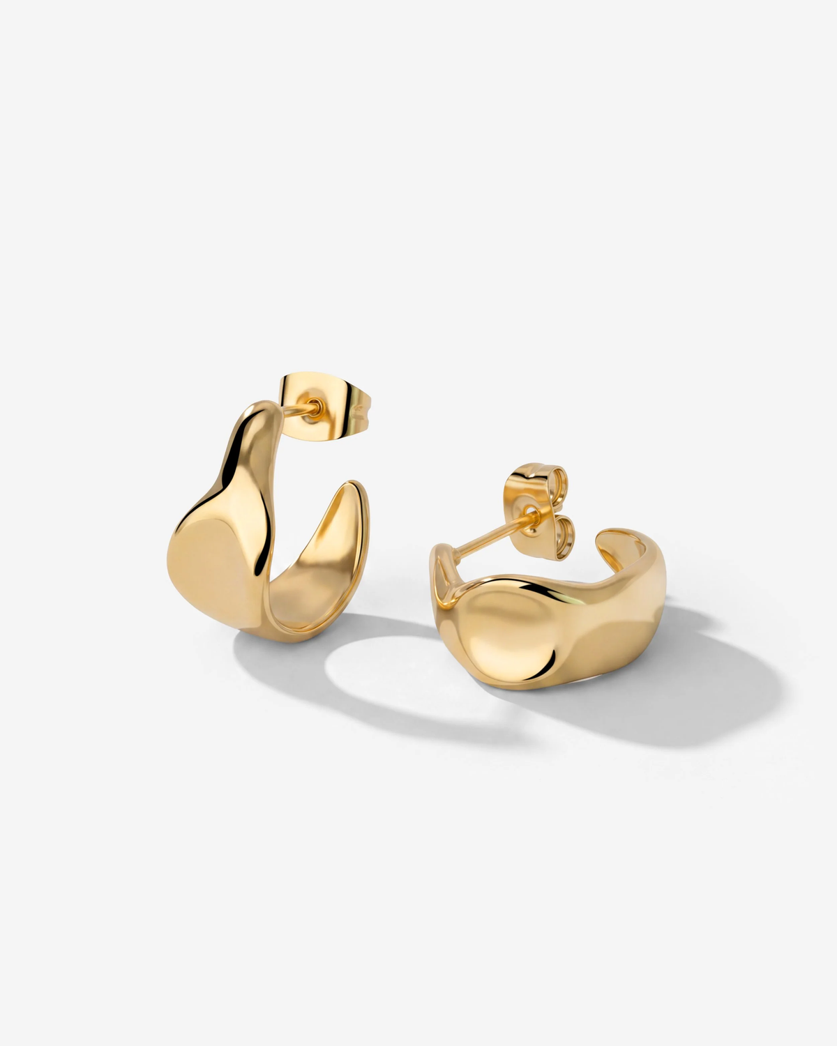 LUAMAYA Liquid Shape Studs Baby