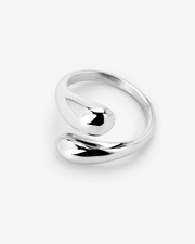 LUAMAYA Gentle Embrace Ring