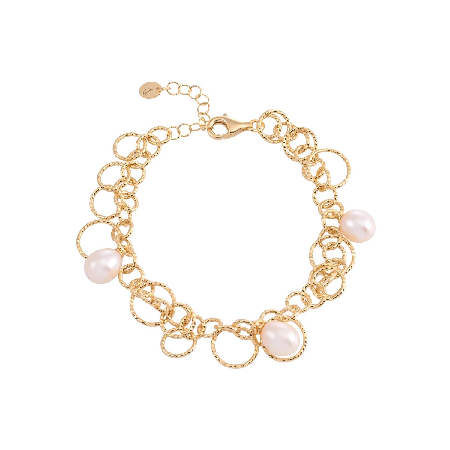 Sterling-Silber-Armband mit Gelbgoldbeschichtung und glänzender Diamantschliff-Oberfläche, mit mehreren runden Ringen in verschiedenen Größen und tropfenförmigen Süßwasserperlen BG-4624