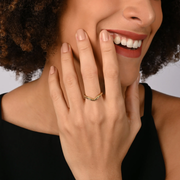 Ring aus Sterlingsilber und Gelbgold in Form eines Ethno-Pfeils RI-10089GP