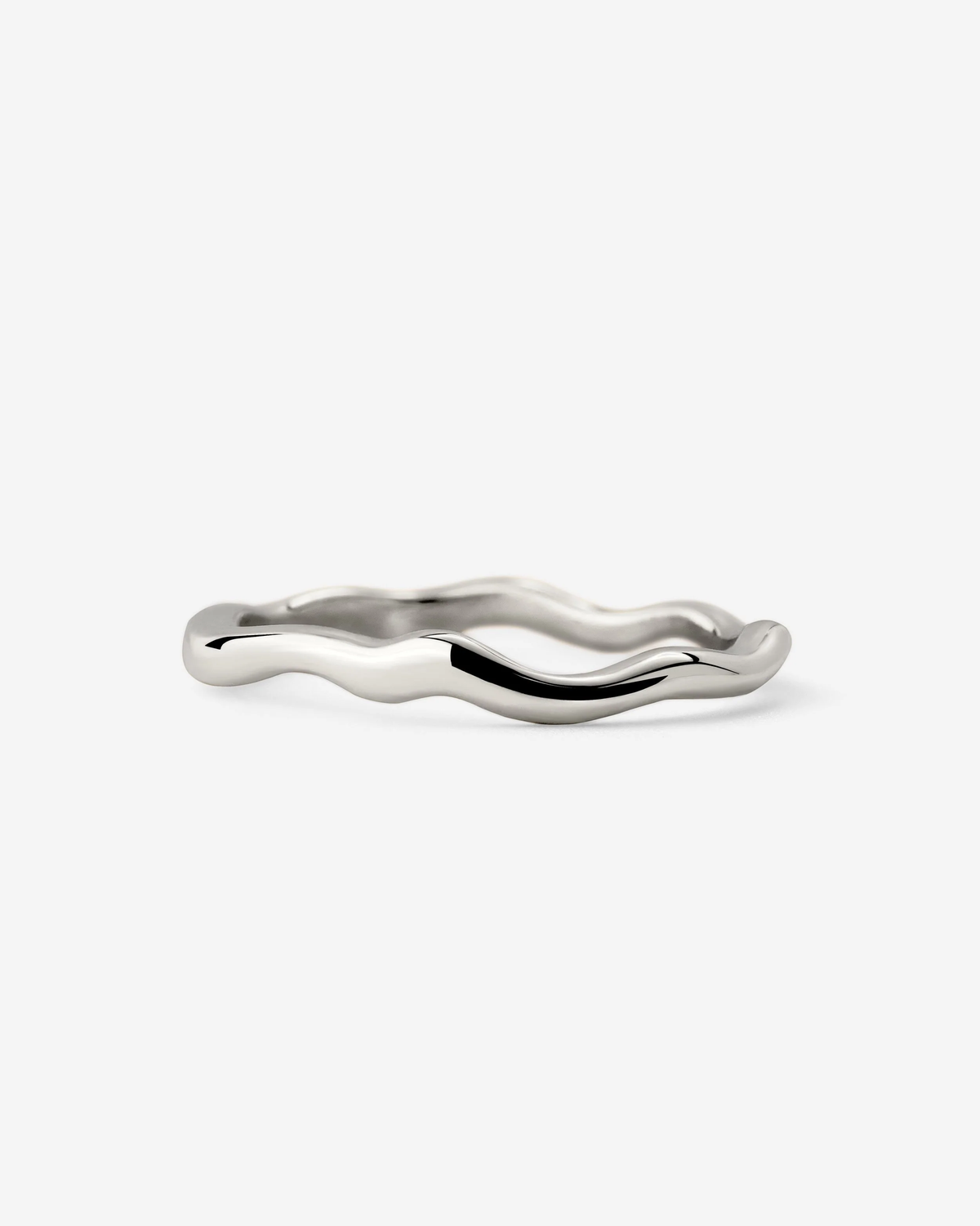 LUAMAYA Flowing Ring
