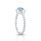 Sterlingsilberring mit rundem himmelblauer Topas-Cabochon RI-10117A
