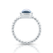 Sterlingsilberring mit rundem himmelblauer Topas-Cabochon RI-10117A