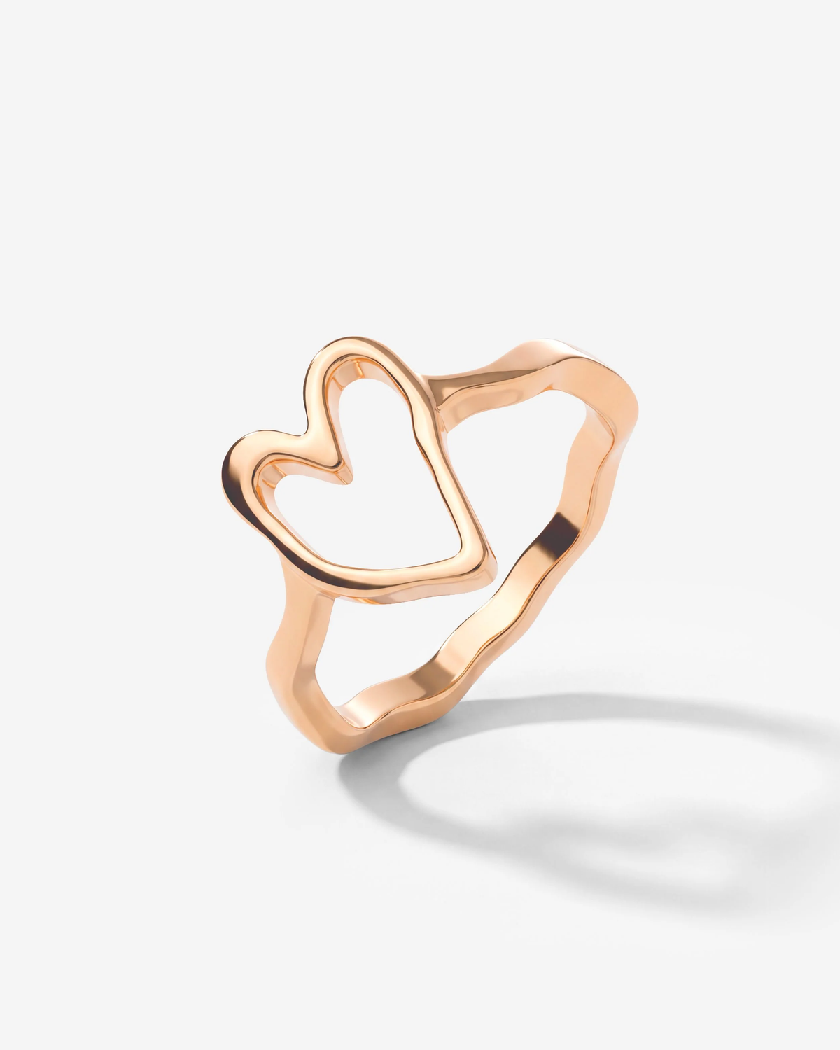 LUAMAYA Flowy Heart Ring
