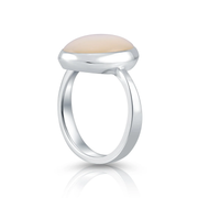 Ring aus Sterlingsilber mit ovalem Perlmutt R-4434