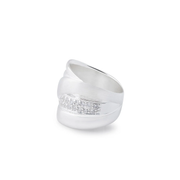Ring aus Sterlingsilber mit einer Kombination aus matten, glänzenden Silberstreifen plus einem Streifen mit Zirkonia-Pavé 20-1008