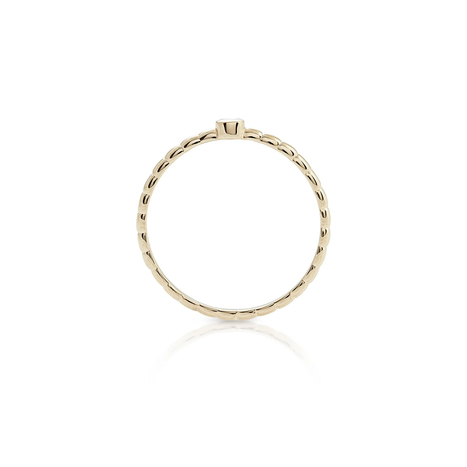 Kleiner Ring aus vergoldetem Sterlingsilber mit glänzender und polierter Oberfläche, verziert mit einem Perlmutt RI-10068GP-50