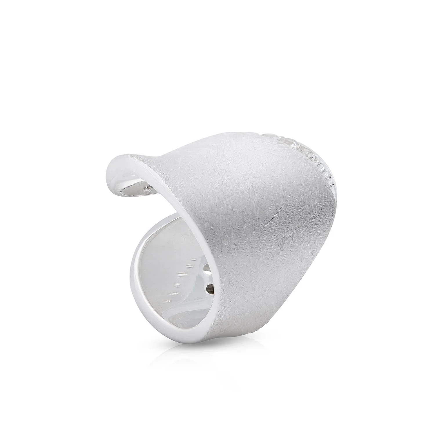 Wellenförmiger Ring aus Sterlingsilber mit gebürsteter Oberfläche, der aus einem Zirkonia-Farbverlauf besteht 20-1012