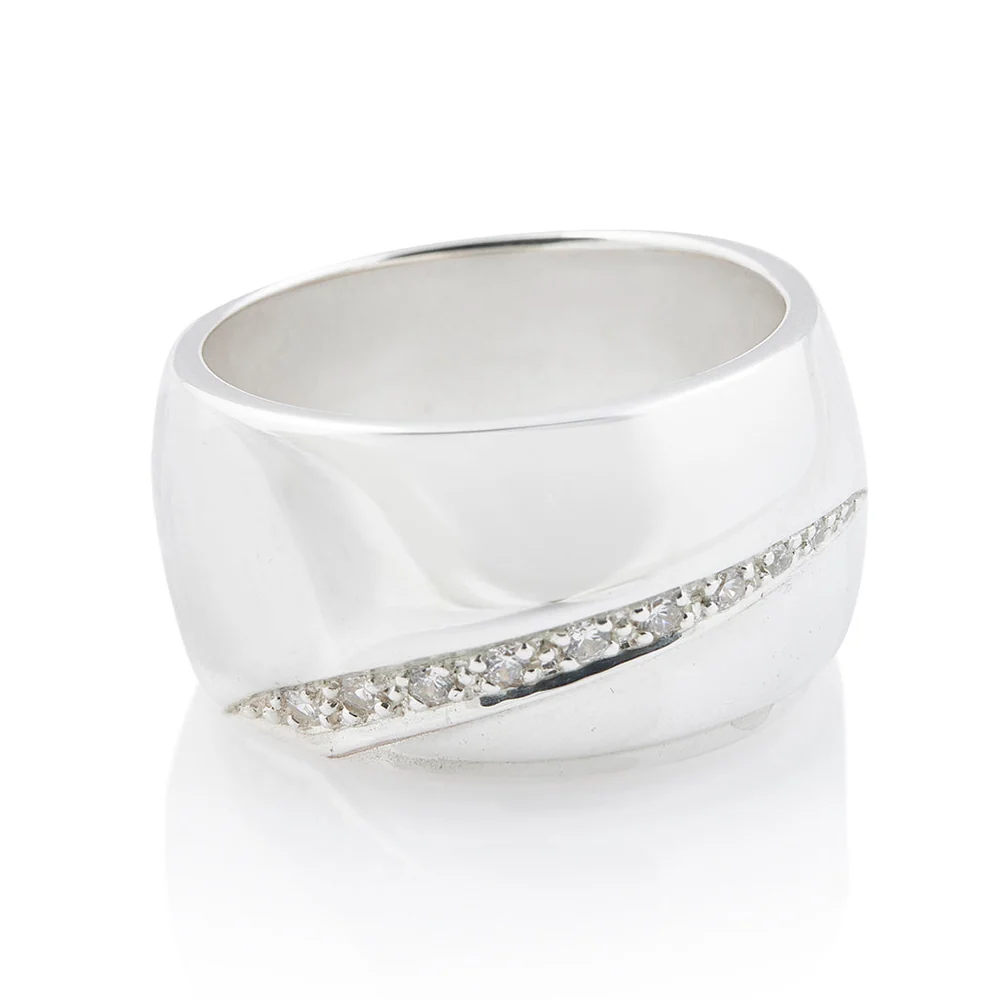 Breiter Ring aus Sterlingsilber mit einer Reihe 3 mm großer, weißer Zirkonia 20-1033
