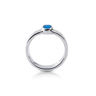 Ring aus glänzendem Sterlingsilber mit Hammerschlag-Finish, verziert mit einem ovalen Doublette-Opal (4x8mm) R-4322