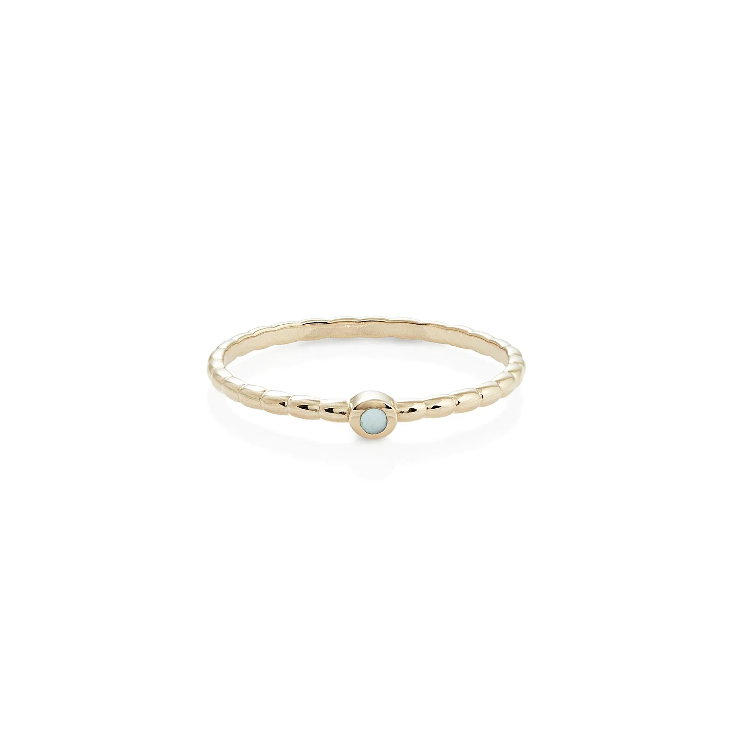 Kleiner Ring aus vergoldetem Sterlingsilber mit glänzender und polierter Oberfläche, verziert mit einem Perlmutt RI-10068GP-50